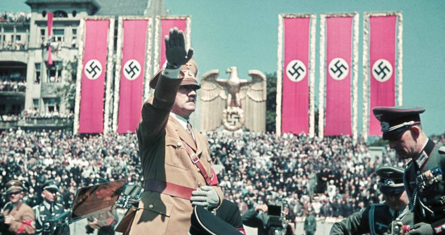 hitler-saluting-in-color